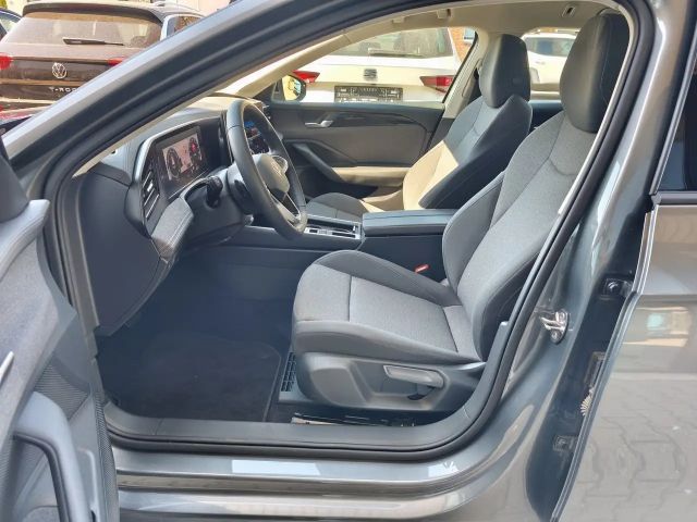 Volkswagen Passat 1.5 eTSI Variant