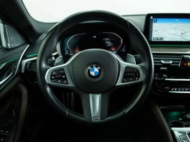 BMW 530 530d M-Sport Sedan xDrive