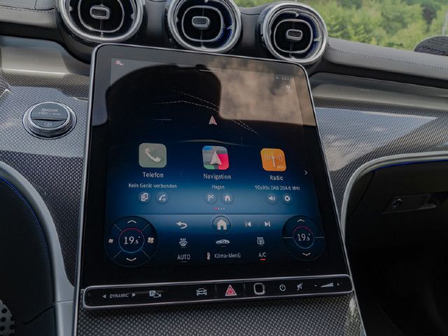 Mercedes-Benz C 200 AMG Line Sedan