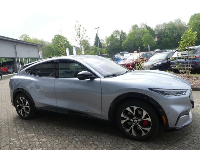 Ford Mustang Mach-E AWD