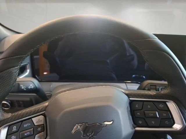 Ford Mustang Fastback GT 5.0 V8