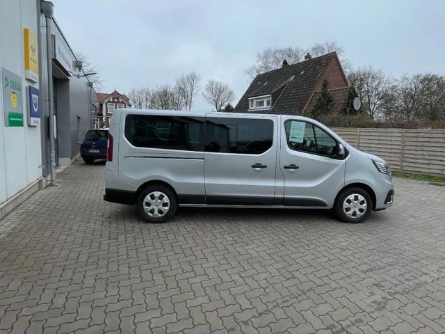 Renault Trafic Blue Grand Life