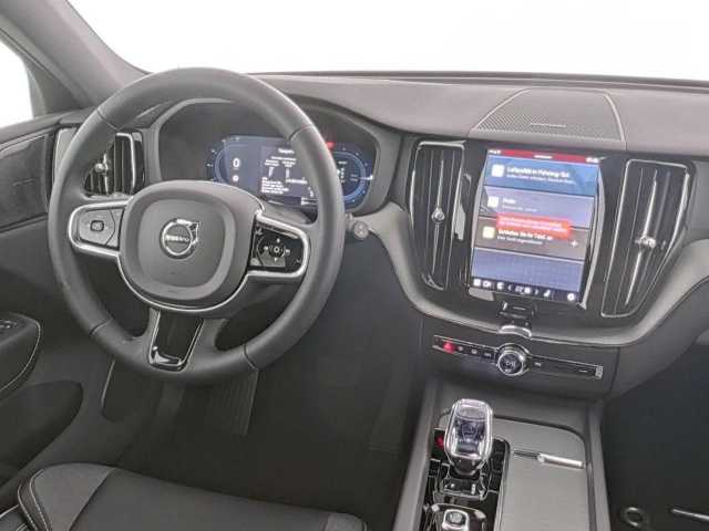 Volvo XC60 AWD Dark Plus Recharge