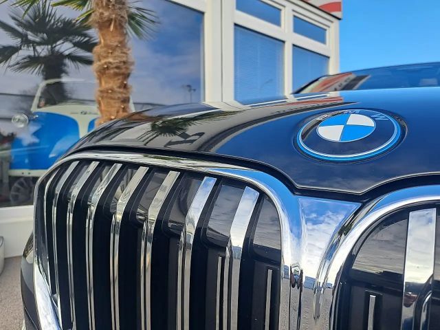 BMW 745 Sedan xDrive