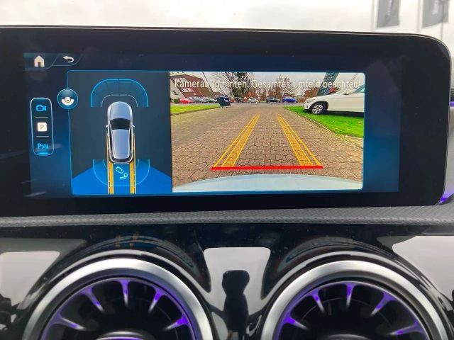 Mercedes-Benz A 200 AMG Line