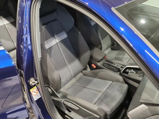 Audi A3 30 TFSI Sedan