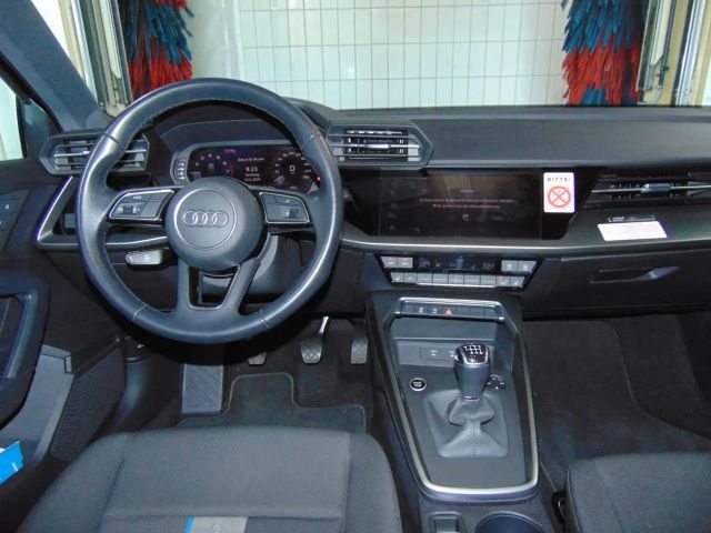 Audi A3 30 TFSI Sedan Sportback