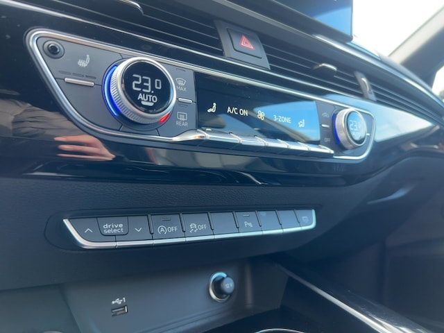 Audi A4 40 TFSI Avant S-Tronic