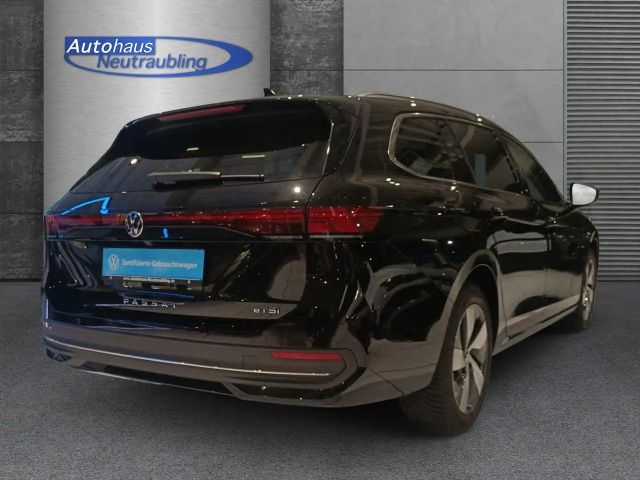 Volkswagen Passat 1.5 eTSI DSG Variant