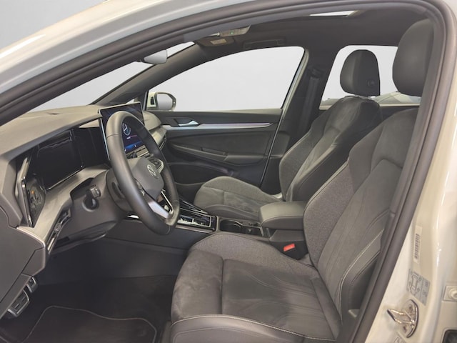 Volkswagen Golf 1.5 eTSI DSG Golf VIII Style