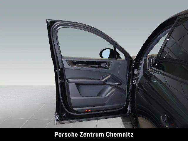 Porsche Cayenne Black Edition Coupé