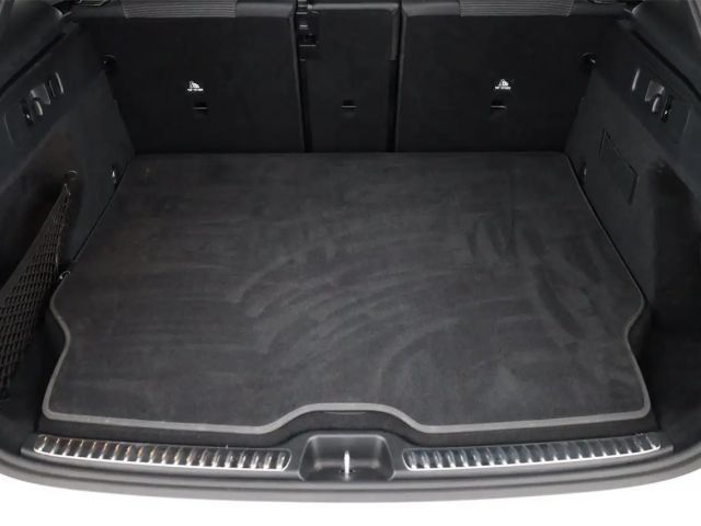 Mercedes-Benz GLC 300 AVANTGARDE