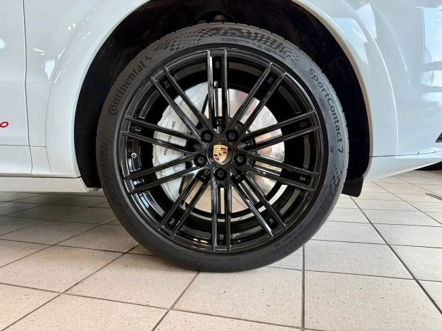 Porsche Cayenne Coupé Turbo