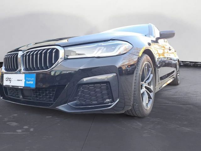 BMW 540 540d M-Sport Touring xDrive