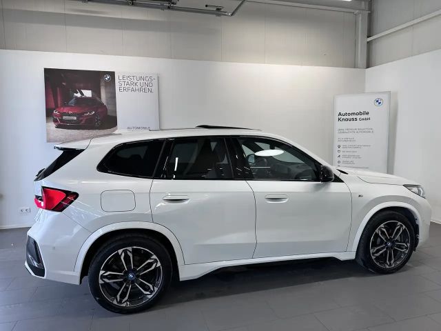 BMW iX1 xDrive30