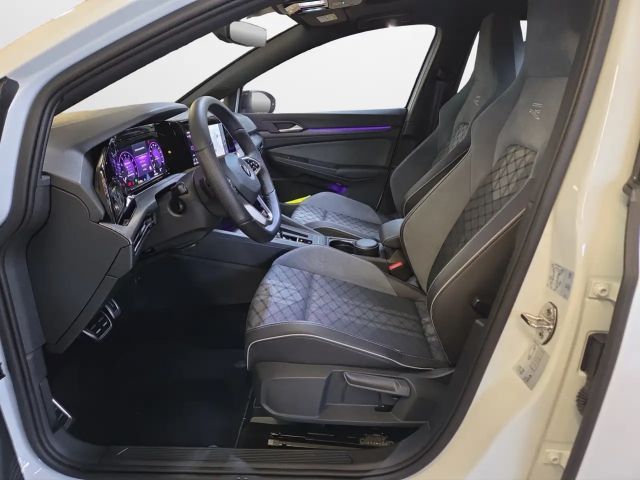 Volkswagen Golf 1.5 eTSI DSG R-Line