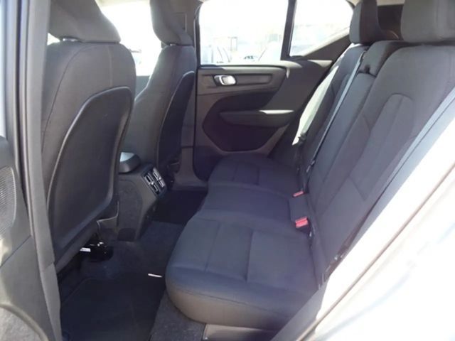 Volvo XC40 Core Momentum T3