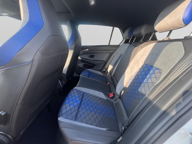 Volkswagen Golf 2.0 TSI DSG