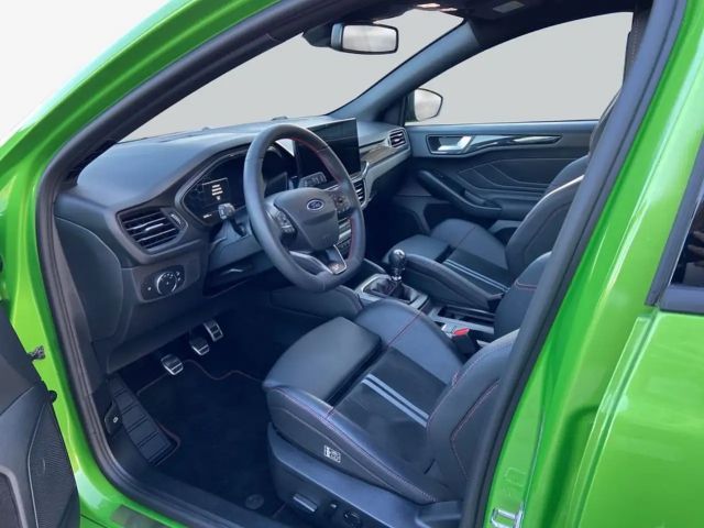 Ford Focus EcoBoost ST Line