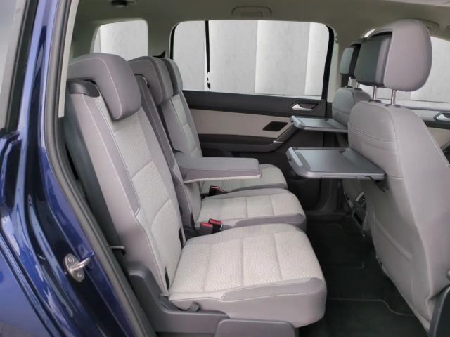 Volkswagen Touran 7-Sitze 1.5TSI*ACC Navi digCock SHZ 2xPDC