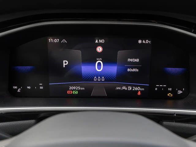 Volkswagen T-Roc 1.5 TSI DSG R-Line