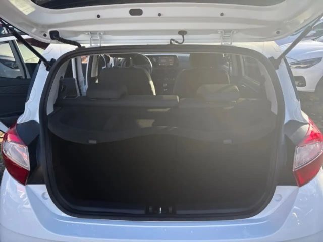 Hyundai i10 Edition 30 +CARPLAY+SHZ+TEMPOMAT+RADIO+UVM+