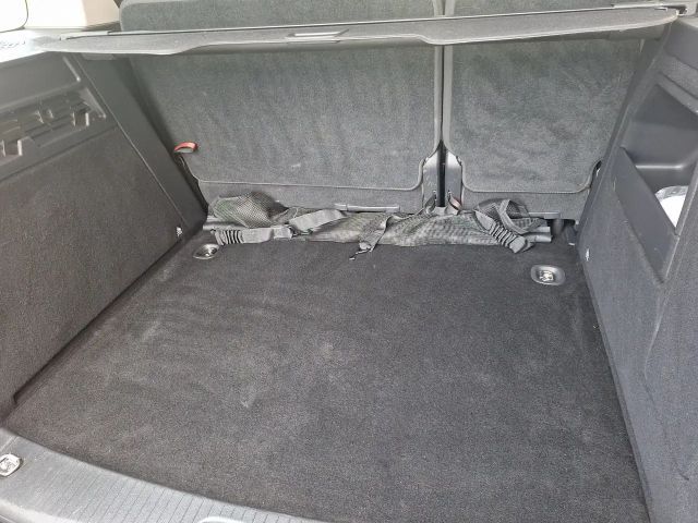 Volkswagen Caddy 4Motion Combi