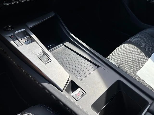 Peugeot 408 GT-Line Hybrid