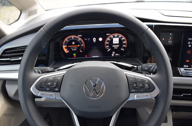 Volkswagen Multivan 2.0 TDI DSG Lang T7