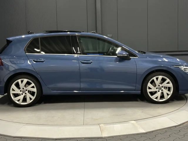 Volkswagen Golf 1.5 eTSI DSG