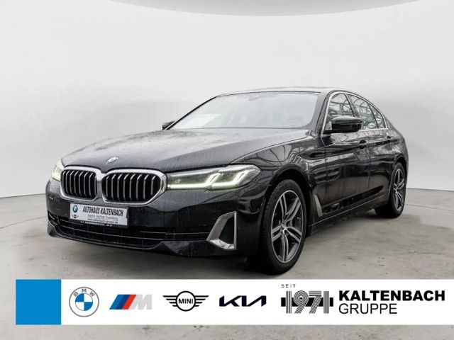 BMW 540 540d Luxury Line Sedan xDrive