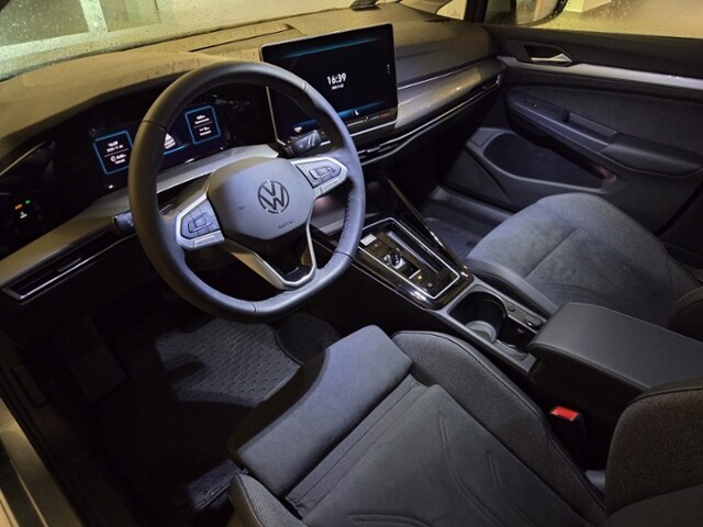 Volkswagen Golf 1.5 eTSI DSG Golf VIII Variant