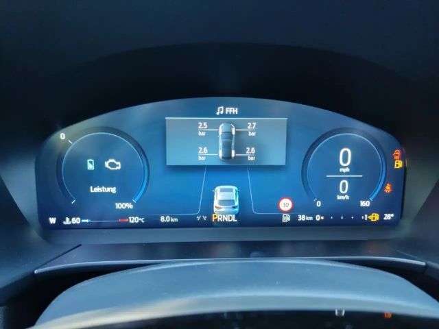 Ford Kuga AWD Hybrid Titanium