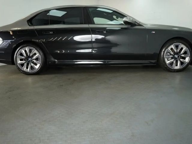 BMW i7 M-Sport Sedan xDrive60