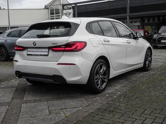 BMW 118 118i Sedan