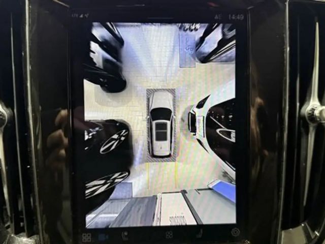 Volvo V60 AWD Dark Plus Recharge T6