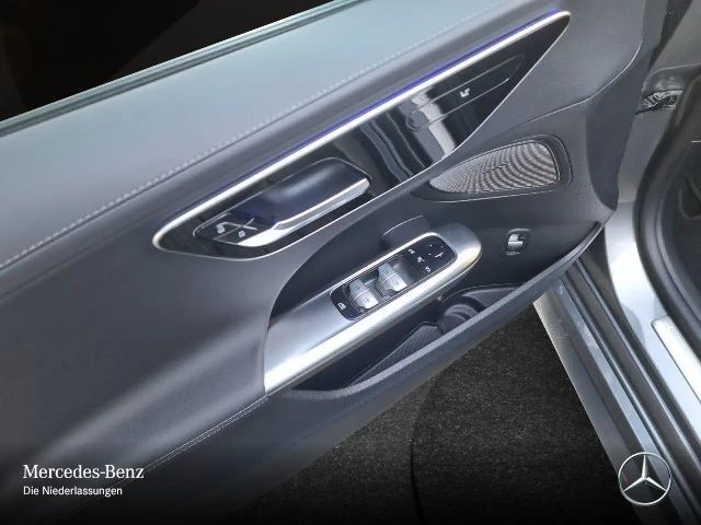 Mercedes-Benz C 180 AMG Line Sedan