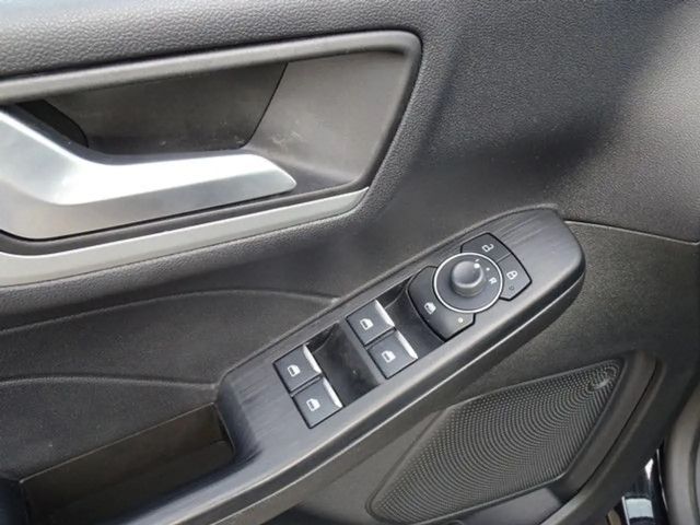 Ford Kuga Cool & Connect