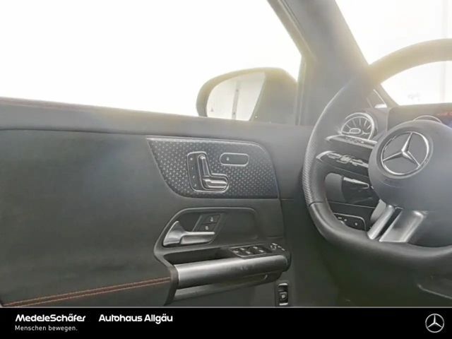 Mercedes-Benz EQA 350 4MATIC AMG Line