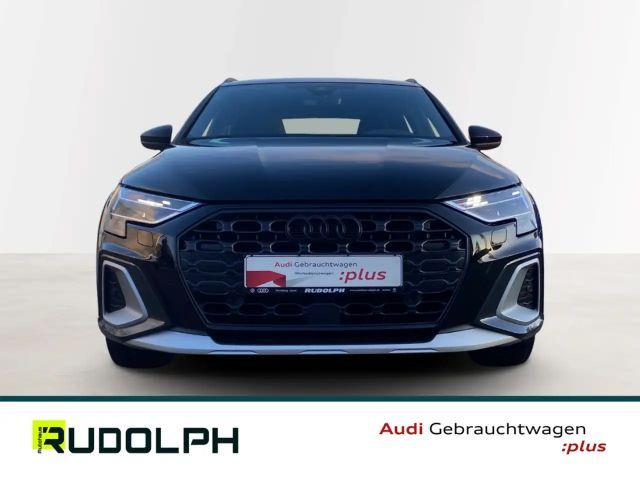 Audi A3 35 TFSI S-Line S-Tronic Sedan