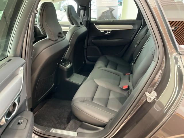 Volvo V90 AWD Dark Plus Recharge T6