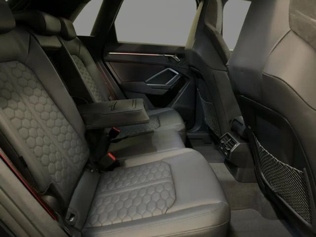 Audi RS Q3 S-Tronic