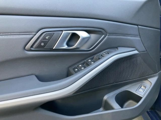 BMW 330 330i Touring