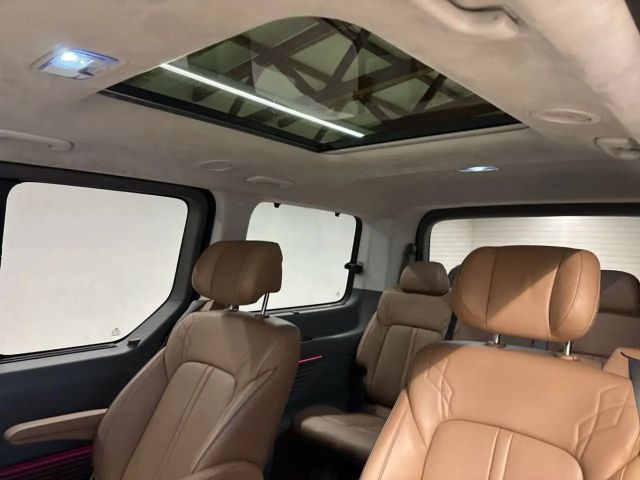 Hyundai Staria Signature Vierwielaandrijving