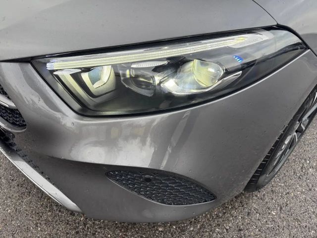 Mercedes-Benz A 250 A 250 e Hatchback