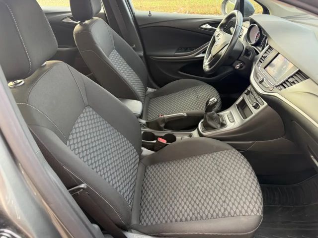 Opel Astra Sports Tourer Turbo