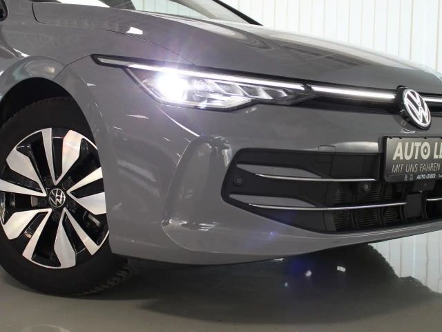 Volkswagen Golf 1.5 eTSI Variant