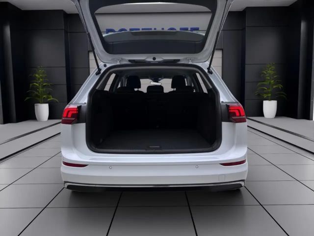 Volkswagen Golf 1.5 eTSI DSG Variant