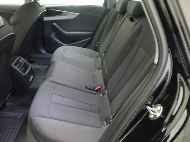 Audi A4 35 TDI Avant S-Tronic