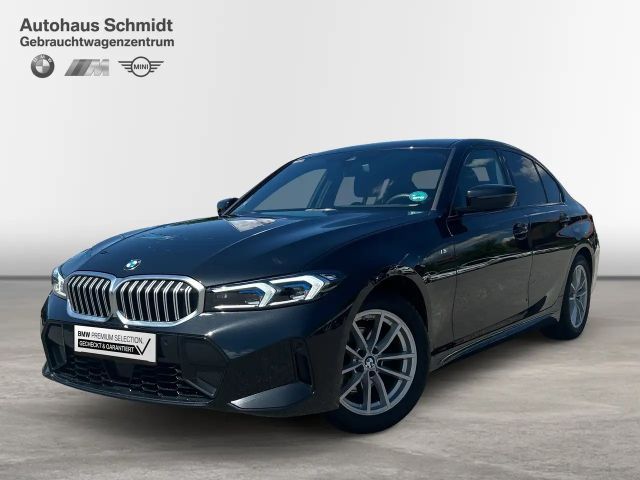 BMW 320 320d M-Sport Sedan xDrive